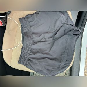 Size 10 lulu shorts